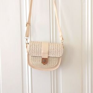 Little beige summer bag crossbody